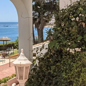 Tranquil Oceanfront Escape, One-bedroom Haven Apartment